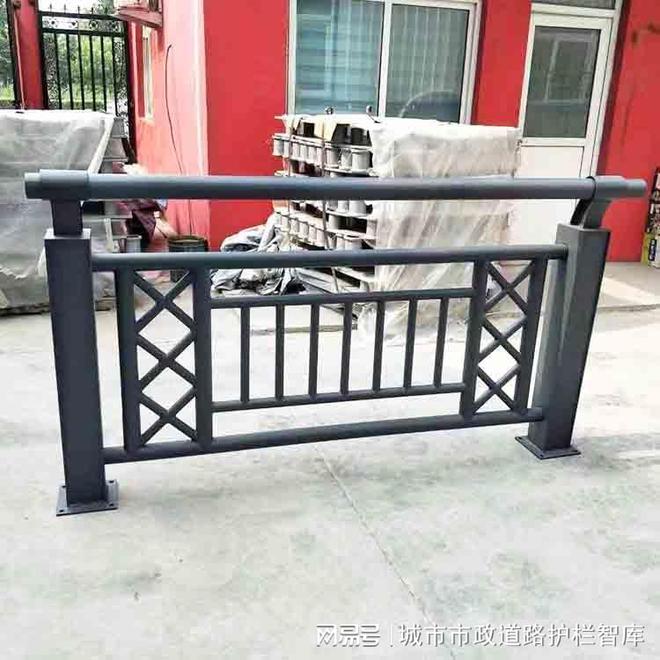 leyucom樂(lè)魚(yú)官網(wǎng)市政門(mén)路護(hù)欄：都會(huì)交通的雙面鏡(圖3)